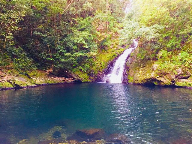 奄美大島　観光スポット　マテリヤの滝