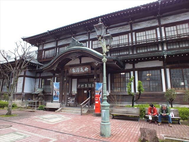 別府　日帰り温泉　竹瓦温泉