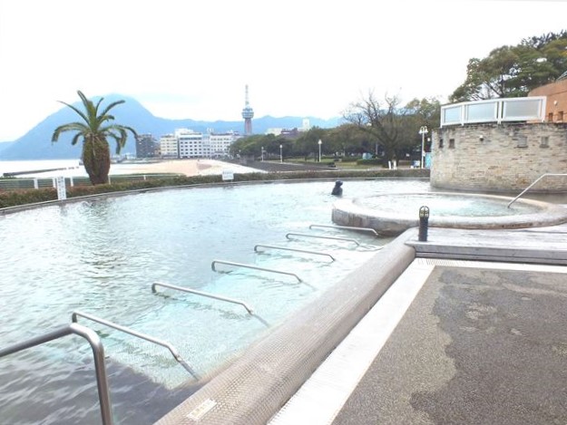 別府温泉　日帰り温泉　屋外健康浴