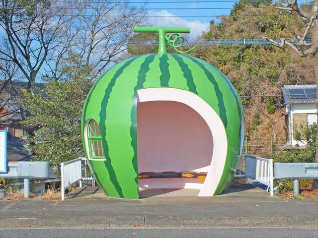 フルーツバス停　すいか