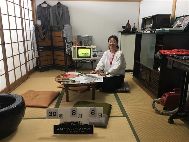 軍艦島ミュージアムで記念撮影