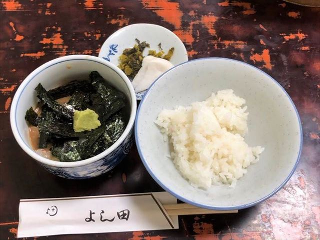 並ぶ価値あり!「割烹よし田」の名物鯛茶漬け|出張族の博多ランチ