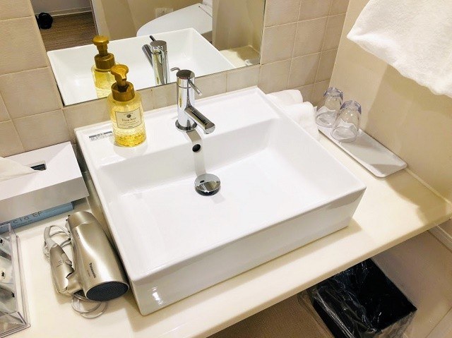 変なホテル　スーペリアツイン　洗面台