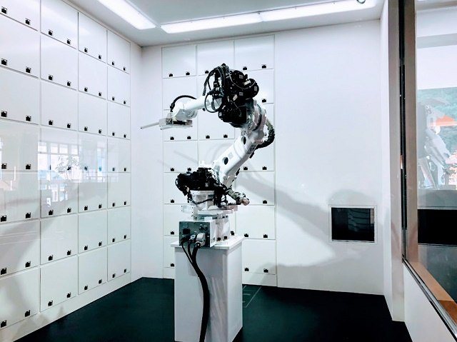 変なホテル　ロボットクローク