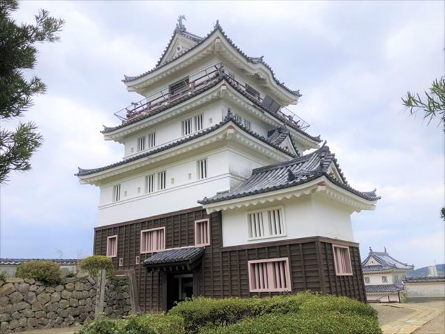 平戸　観光スポット　平戸城