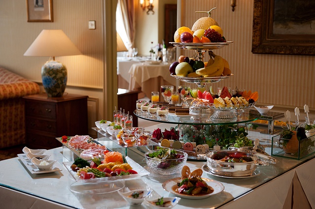 ホテルヨーロッパ　クラブラウンジ　フィンガーフード