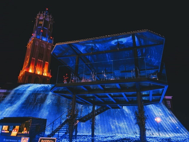 ハウステンボス　光の天空カフェ