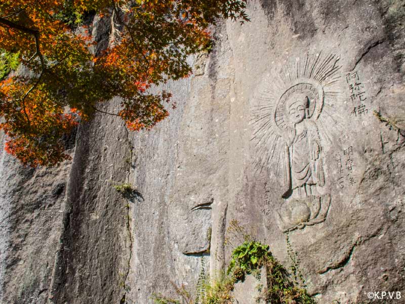 鹿児島　観光スポット　清水摩崖仏