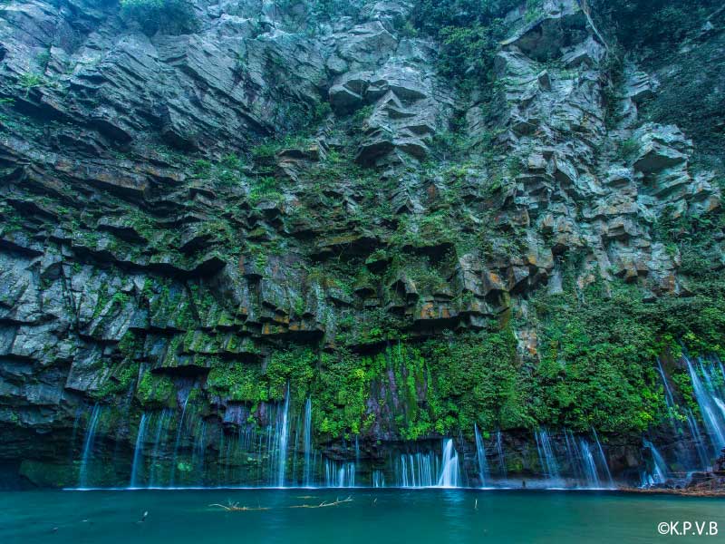 鹿児島　観光スポット　雄川の滝