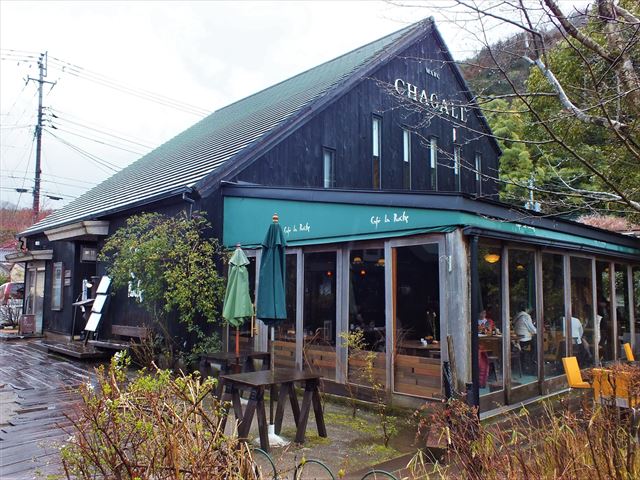 湯布院　金鱗湖　カフェ　朝食　Cafe La Ruche　外観