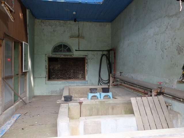 九州　世界遺産　万田坑　浴室