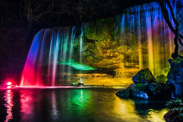 鍋ケ滝　ライトアップ