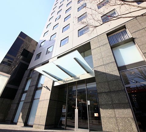 中洲　天神　おすすめ　ホテル　リッチモンドホテル福岡天神　エントランス