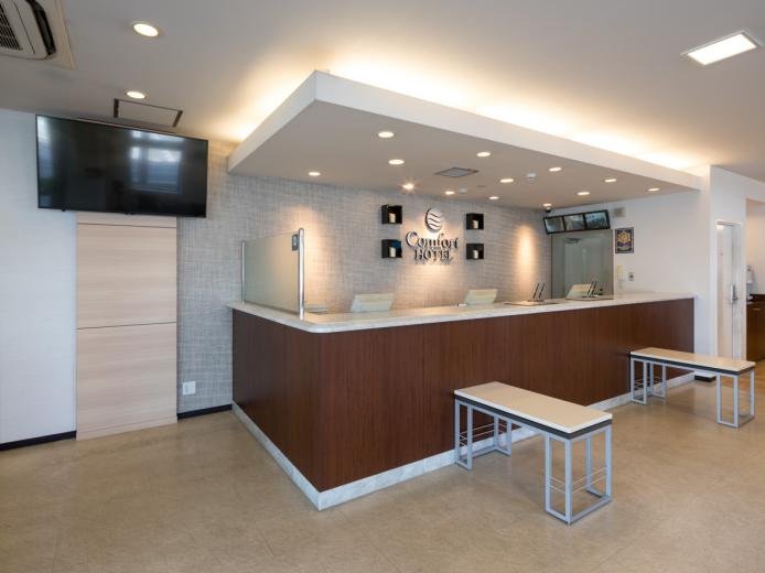 佐賀おすすめホテル コンフォートホテル佐賀 フロント