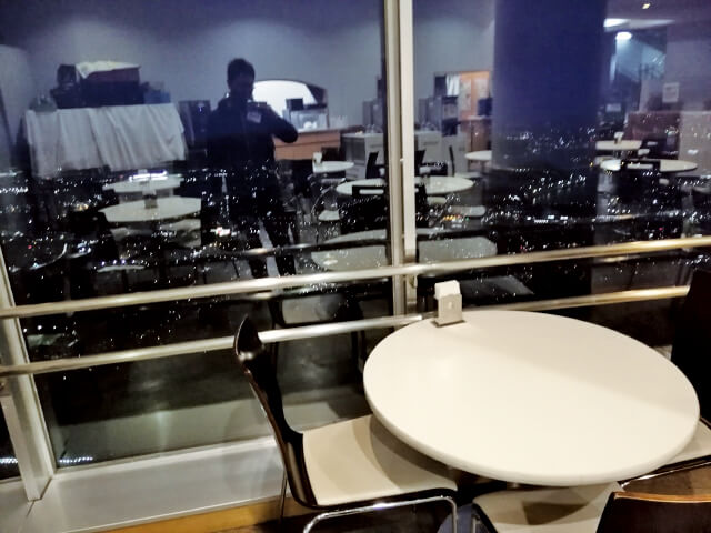 レストランから望む皿倉山の夜景