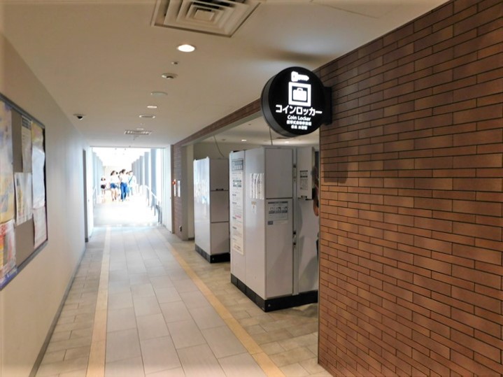 天神バスターミナル　コインロッカー　６番のりば近く