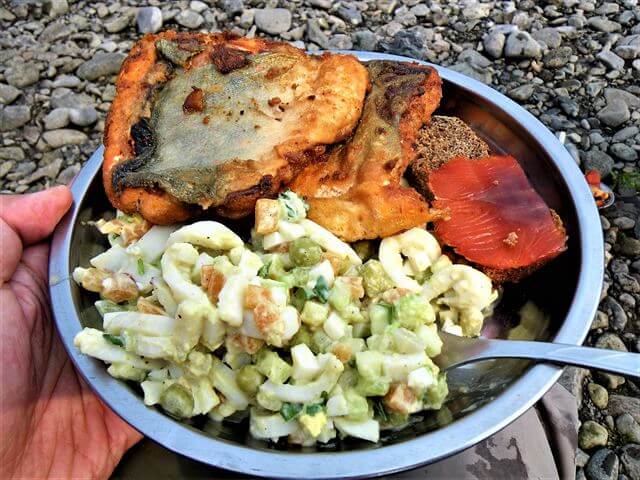 屋久島　縦走トレッキング　おしゃれランチ