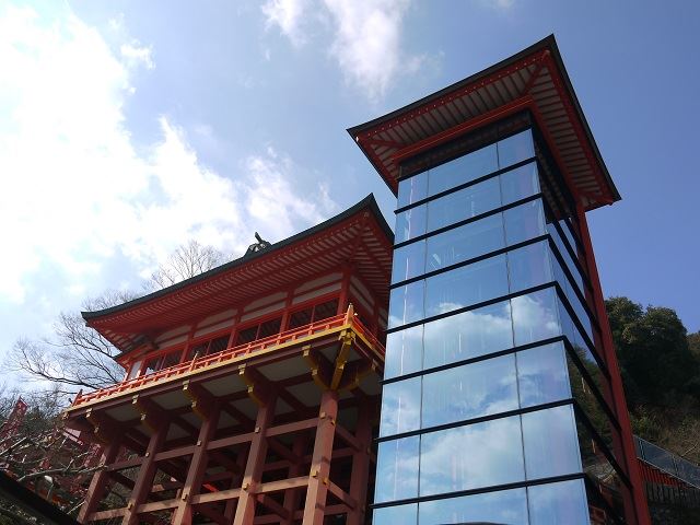 祐徳稲荷神社　運気上昇エレベーター