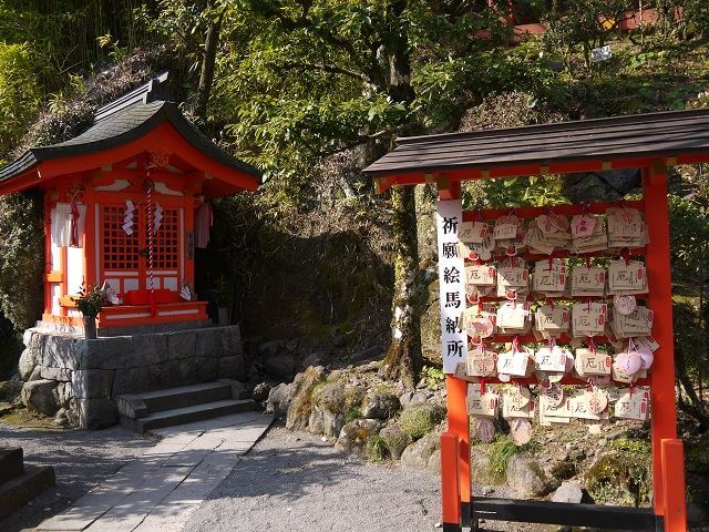 祐徳稲荷神社　岩﨑社　ハートの絵馬　♡
